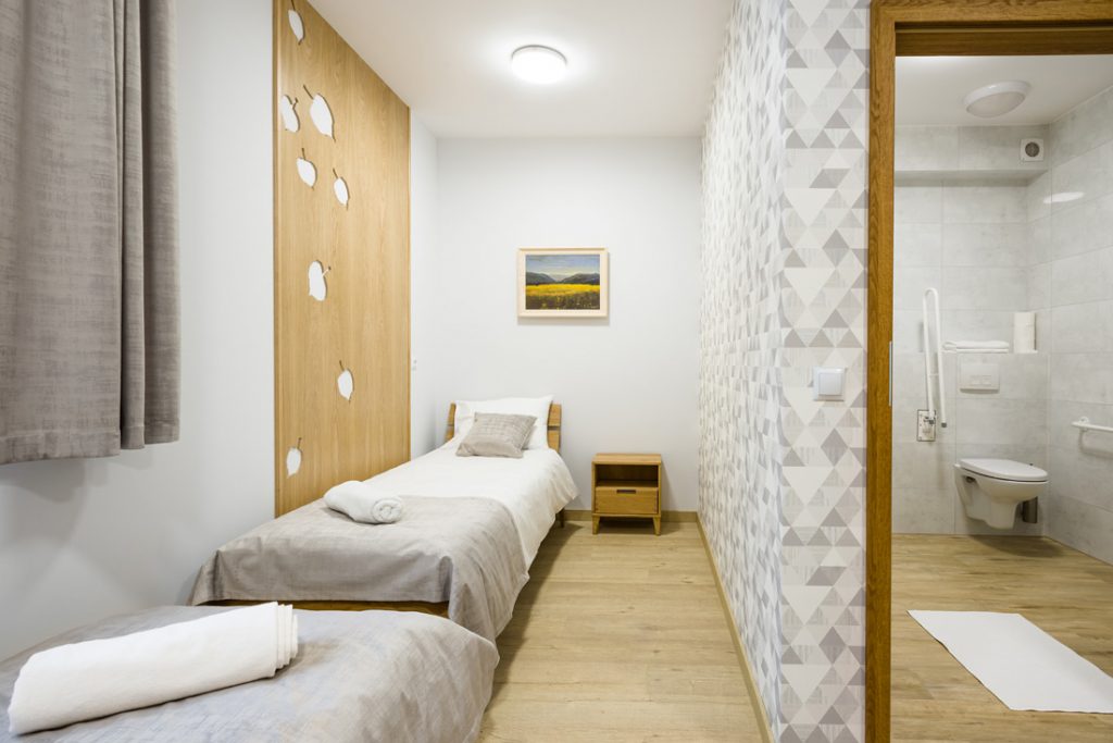 Pokój dla Osób Niepełnosprawnych OSW Radocyna Beskid Niski noclegi pokoje