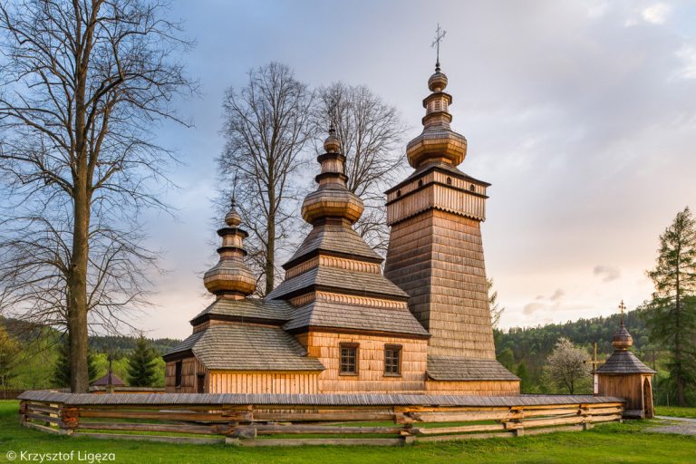 Wakacje w Beskidzie Niskim 2 Atrakcje Cerkiew UNESCO Kwiatoń OSW Radocyna Beskid Niski, fot. K. Ligęza (www.pan-foto.pl)